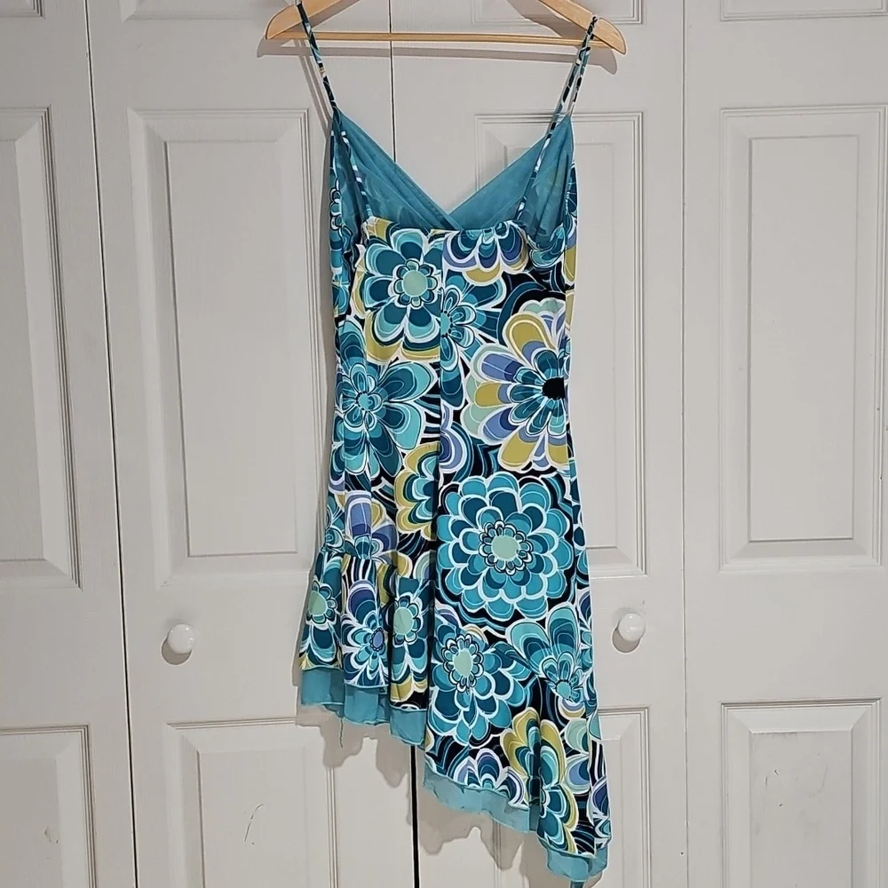 ✨ Rampage Floral Asymmetrical Dress | NWOT | Y2K Statement Vibes ✨ - Picture 9 of 9